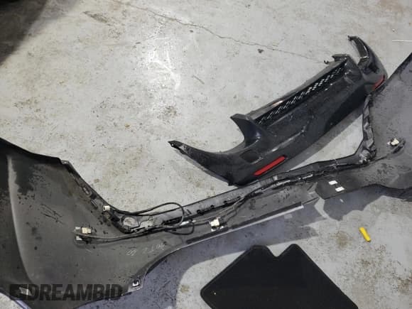 ✅ 2021 Hyundai Venue SEL • VIN: KMHRC8A39MU129631 • Lot: 83496124. Listed on Copart with 43,572 mi. Free auction sales archive from the USA and detailed vehicle history report at DreamBid. Image 14.