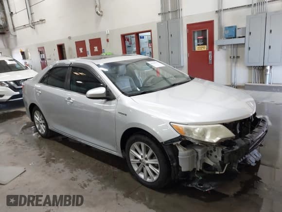 ✅ 2014 Toyota Camry LE • VIN: 4T1BD1FK7EU110597 • Лот: 43303192. Опубликован ранее на IAAI с пробегом 190 207 миль. Бесплатный доступ к архиву аукционных продаж из США и подробный отчёт об истории автомобиля на DreamBid. Изображение 1.