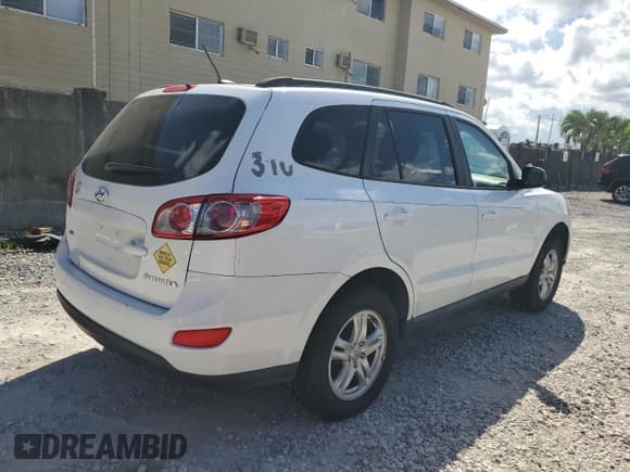 ✅ 2011 Hyundai Santa Fe GLS • VIN: 5XYZG3AB4BG069372 • Lot: 72631194. Listed on Copart with 237,149 mi. Free auction sales archive from the USA and detailed vehicle history report at DreamBid. Image 3.