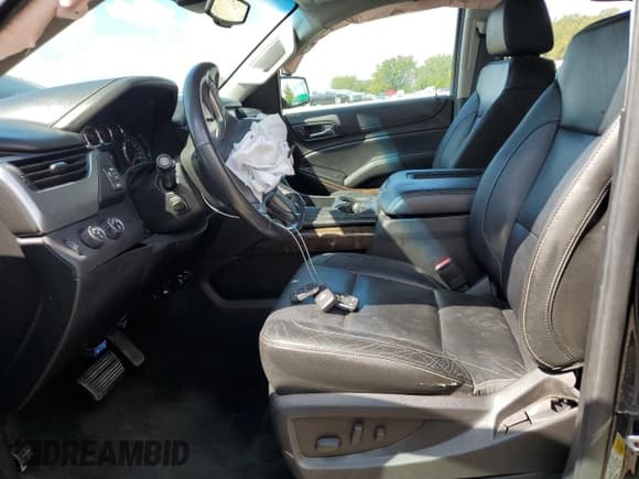 ✅ 2016 Chevrolet Suburban LT • VIN: 1GNSKHKCXGR257494 • Lot: 70998215. Wystawiony na Copart z przebiegiem Nie podano. Bezpłatny archiwum sprzedaży aukcyjnych z USA i szczegółowy raport historii pojazdu na DreamBid. Zdjęcie 7.