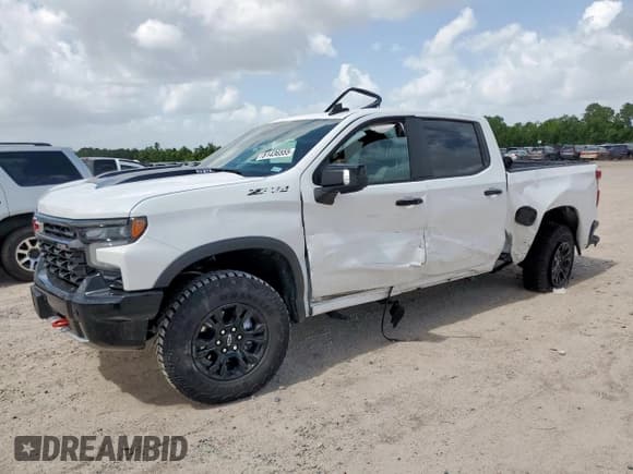 ✅ 2025 Chevrolet Silverado 1500 ZR2 • VIN: 3GCUKHEL0SG257140 • Лот: 61436555. Опубликован ранее на Copart с пробегом 2 071 миль. Бесплатный доступ к архиву аукционных продаж из США и подробный отчёт об истории автомобиля на DreamBid. Изображение 1.