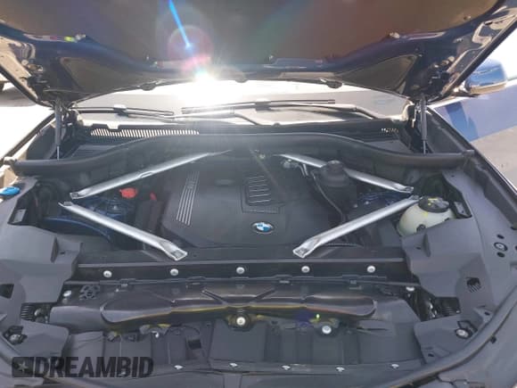 ✅ 2020 BMW X5 sDrive40i • VIN: 5UXCR4C03L9C82755 • Lot: 42494503. Wystawiony na IAAI z przebiegiem 50 706 mil. Bezpłatny archiwum sprzedaży aukcyjnych z USA i szczegółowy raport historii pojazdu na DreamBid. Zdjęcie 10.