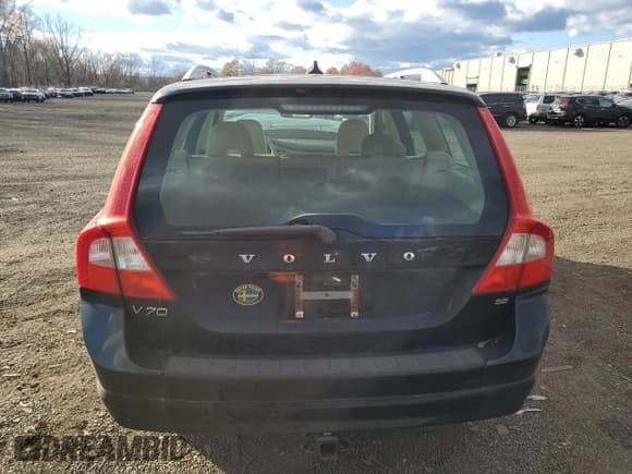 ✅ 2008 Volvo V70 • VIN: YV1BW982X81043892 • Lot: 91758915. Listed on Copart with 298,907 mi. Free auction sales archive from the USA and detailed vehicle history report at DreamBid. Image 6.