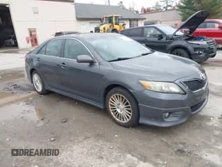 ✅ 2011 Toyota Camry SE • VIN: 4T1BK3EKXBU629061 • Lot: 43572732. Wystawiony na IAAI z przebiegiem 168 538 mil. Bezpłatny archiwum sprzedaży aukcyjnych z USA i szczegółowy raport historii pojazdu na DreamBid. Zdjęcie 1.