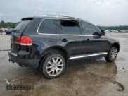 ✅ 2008 Volkswagen Touareg • VIN: WVGCB77L38D045501 • Lot: 72163034. Wystawiony na Copart z przebiegiem Nie podano. Bezpłatny archiwum sprzedaży aukcyjnych z USA i szczegółowy raport historii pojazdu na DreamBid. Zdjęcie 3.