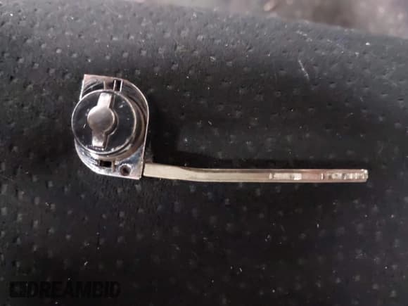 ✅ 2013 Scion tC • VIN: JTKJF5C79D3054676 • Lot: 42621821. Wystawiony na IAAI z przebiegiem 79 250 mil. Bezpłatny archiwum sprzedaży aukcyjnych z USA i szczegółowy raport historii pojazdu na DreamBid. Zdjęcie 11.