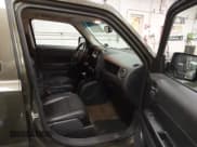 ✅ 2016 Jeep Patriot High Altitude • VIN: 1C4NJRFB1GD557776 • Lot: 43525759. Wystawiony na IAAI z przebiegiem 102 764 mil. Bezpłatny archiwum sprzedaży aukcyjnych z USA i szczegółowy raport historii pojazdu na DreamBid. Zdjęcie 5.