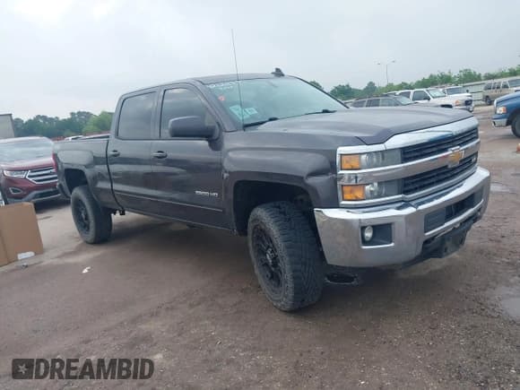 ✅ 2015 Chevrolet Silverado 2500HD LT • VIN: 1GC1KVEG6FF678291 • Lot: 42122390. Wystawiony na IAAI z przebiegiem 247 453 mil. Bezpłatny archiwum sprzedaży aukcyjnych z USA i szczegółowy raport historii pojazdu na DreamBid. Zdjęcie 1.