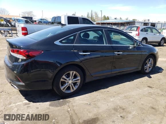 ✅ 2018 Hyundai Sonata Limited • VIN: 5NPE34AF5JH726738 • Lot: 48156983. Listed on Copart with 45,958 mi. Free auction sales archive from the USA and detailed vehicle history report at DreamBid. Image 3.