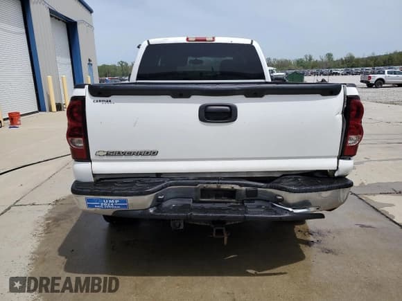 ✅ 2006 Chevrolet Silverado 1500 LT2 • VIN: 1GCEK19B56Z207532 • Лот: 54213065. Опубликован ранее на Copart с пробегом 175 177 миль. Бесплатный доступ к архиву аукционных продаж из США и подробный отчёт об истории автомобиля на DreamBid. Изображение 6.