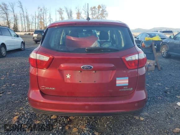 ✅ 2015 Ford C-Max SE • VIN: 1FADP5AU3FL108492 • Lot: 93726715. Wystawiony na Copart z przebiegiem 68 435 mil. Bezpłatny archiwum sprzedaży aukcyjnych z USA i szczegółowy raport historii pojazdu na DreamBid. Zdjęcie 6.