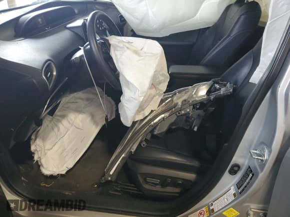 2021 Toyota Prius LE с VIN JTDKAMFP1M3181129, выставлен на аукционе Copart как лот 83845785 с пробегом 47 397 миль миль и Списание • Salvage title. История ставок и продаж доступна на DreamBid. Изображение 7.