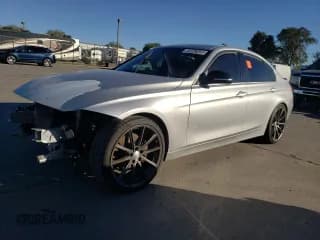 ✅ 2015 BMW 3 Series 335i • VIN: WBA3A9G50FNN73439 • Lot: 89547435. Wystawiony na Copart z przebiegiem Nie podano. Bezpłatny archiwum sprzedaży aukcyjnych z USA i szczegółowy raport historii pojazdu na DreamBid. Zdjęcie 1.