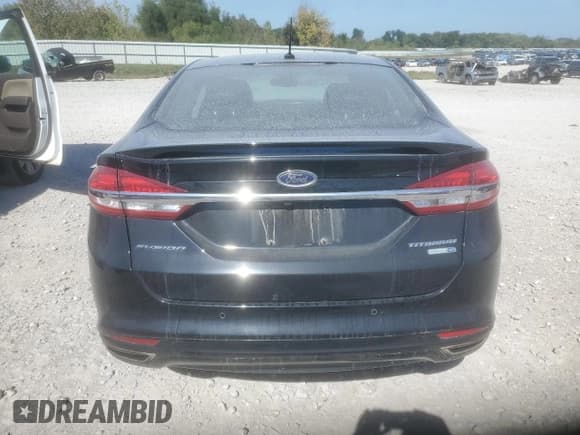 ✅ 2017 Ford Fusion Titanium • VIN: 3FA6P0D97HR251517 • Лот: 81607965. Опубликован ранее на Copart с пробегом 146 369 миль. Бесплатный доступ к архиву аукционных продаж из США и подробный отчёт об истории автомобиля на DreamBid. Изображение 6.