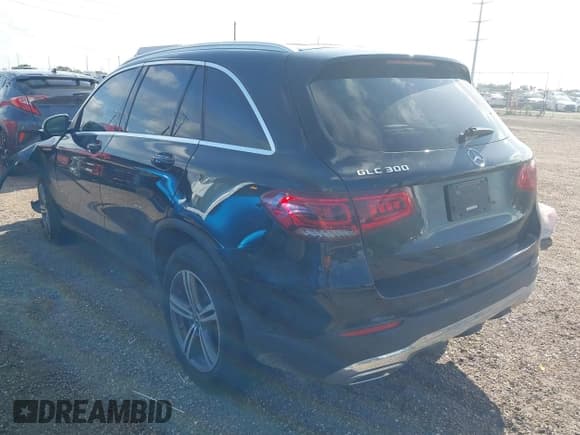 ✅ 2020 Mercedes-Benz GLC 300 • VIN: WDC0G8DBXLF727678 • Lot: 42599106. Wystawiony na IAAI z przebiegiem Nie podano. Bezpłatny archiwum sprzedaży aukcyjnych z USA i szczegółowy raport historii pojazdu na DreamBid. Zdjęcie 3.