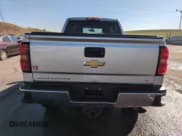 ✅ 2015 Chevrolet Silverado 2500HD LT • VIN: 1GC1KVEG0FF565050 • Lot: 53177405. Wystawiony na Copart z przebiegiem 212 686 mil. Bezpłatny archiwum sprzedaży aukcyjnych z USA i szczegółowy raport historii pojazdu na DreamBid. Zdjęcie 6.