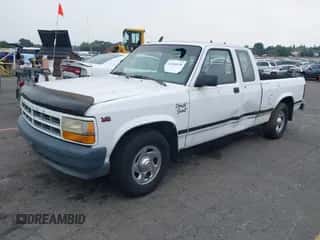 1995 Dodge Dakota z VIN 1B7GL23Y4SW935962, wystawiony jako IAAI lot #43144194 z przebiegiem 164 199 mil mil oraz . Historia ofert i sprzedaży dostępna na DreamBid. Obrazek 2.