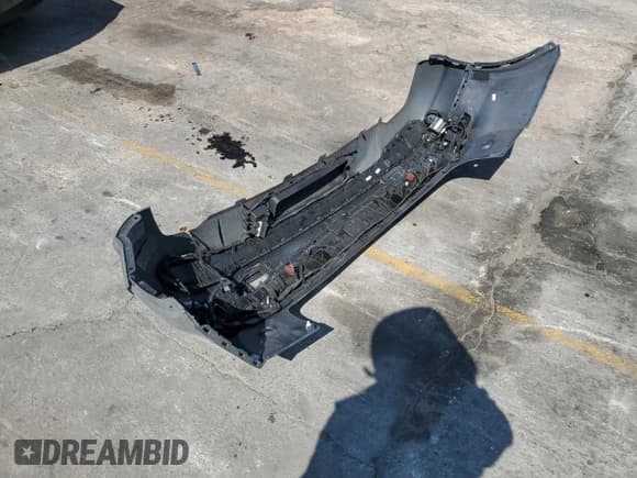 ✅ 2020 Audi SQ5 Premium Plus • VIN: WA1B4AFY7L2120087 • Лот: 81466945. Опубликован ранее на Copart с пробегом 45 538 миль. Бесплатный доступ к архиву аукционных продаж из США и подробный отчёт об истории автомобиля на DreamBid. Изображение 13.