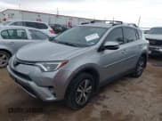 ✅ 2018 Toyota RAV4 XLE • VIN: JTMWFREV3JJ159379 • Lot: 43403790. Wystawiony na IAAI z przebiegiem 71 515 mil. Bezpłatny archiwum sprzedaży aukcyjnych z USA i szczegółowy raport historii pojazdu na DreamBid. Zdjęcie 2.