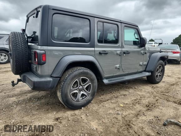 ✅ 2018 Jeep Wrangler Unlimited Sport S • VIN: 1C4HJXDGXJW234113 • Lot: 81564765. Listed on Copart with 68,651 mi. Free auction sales archive from the USA and detailed vehicle history report at DreamBid. Image 3.