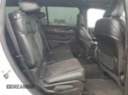 ✅ 2023 Jeep Grand Cherokee Altitude • VIN: 1C4RJJAG5P8714420 • Lot: 94270815. Wystawiony na Copart z przebiegiem 31 226 mil. Bezpłatny archiwum sprzedaży aukcyjnych z USA i szczegółowy raport historii pojazdu na DreamBid. Zdjęcie 11.