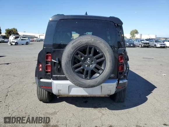 ✅ 2020 Land Rover Defender S • VIN: SALEJ7EX4L2021369 • Lot: 70287013. Wystawiony na Copart z przebiegiem 14 901 mil. Bezpłatny archiwum sprzedaży aukcyjnych z USA i szczegółowy raport historii pojazdu na DreamBid. Zdjęcie 6.