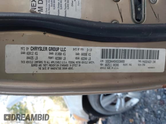 ✅ 2010 Dodge Caliber SXT • VIN: 1B3CB4HA5AD630099 • Lot: 43511222. Wystawiony na IAAI z przebiegiem 140 963 mil. Bezpłatny archiwum sprzedaży aukcyjnych z USA i szczegółowy raport historii pojazdu na DreamBid. Zdjęcie 9.