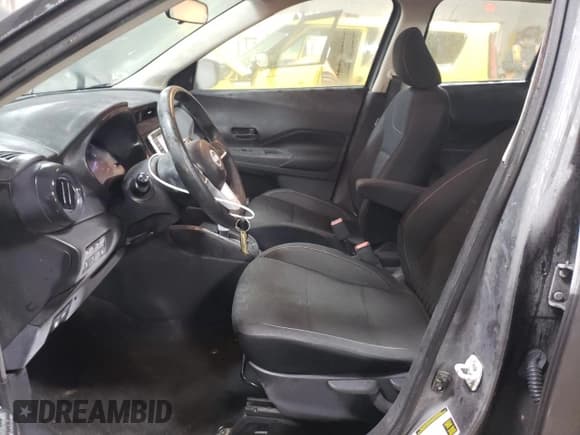 ✅ 2022 Nissan Kicks S • VIN: 3N1CP5BV8NL518577 • Lot: 45365245. Wystawiony na Copart z przebiegiem 70 237 mil. Bezpłatny archiwum sprzedaży aukcyjnych z USA i szczegółowy raport historii pojazdu na DreamBid. Zdjęcie 7.