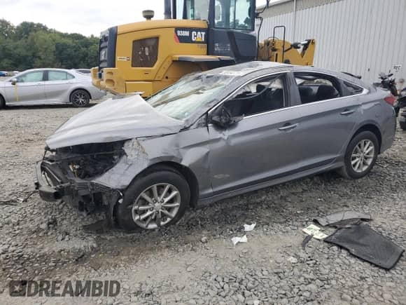 2018 Hyundai Sonata SE with VIN 5NPE24AFXJH682318, listed as a Copart auction lot 82054125 with 74,159 mi miles and Salvage title. Bid and sale history available at DreamBid. Image 1.
