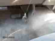 2000 Chevrolet Silverado 1500 LS z VIN 2GCEC19T5Y1218645, wystawiony jako IAAI lot #43314281 z przebiegiem 240 959 mil mil oraz . Historia ofert i sprzedaży dostępna na DreamBid. Obrazek 11.