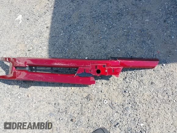 ✅ 2019 Chevrolet Silverado 1500 RST • VIN: 1GCUYEED4KZ113855 • Lot: 42568253. Wystawiony na IAAI z przebiegiem 173 168 mil. Bezpłatny archiwum sprzedaży aukcyjnych z USA i szczegółowy raport historii pojazdu na DreamBid. Zdjęcie 12.