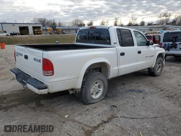 ✅ 2000 Dodge Dakota Sport • VIN: 1B7GG2AN2YS794418 • Lot: 85049154. Wystawiony na Copart z przebiegiem 165 444 mil. Bezpłatny archiwum sprzedaży aukcyjnych z USA i szczegółowy raport historii pojazdu na DreamBid. Zdjęcie 3.