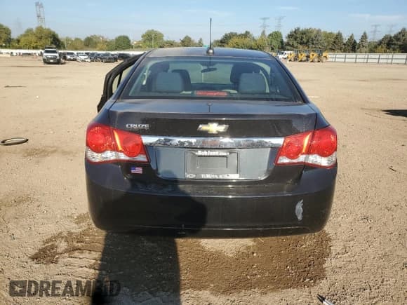 ✅ 2016 Chevrolet Cruze LS • VIN: 1G1PC5SH6G7199538 • Lot: 84286275. Listed on Copart with 89,212 mi. Free auction sales archive from the USA and detailed vehicle history report at DreamBid. Image 6.