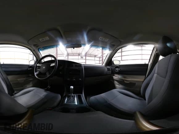 2006 Dodge Charger z VIN 2B3KA43G86H251859, wystawiony jako IAAI lot #43544502 z przebiegiem 110 548 mil mil oraz . Historia ofert i sprzedaży dostępna na DreamBid. Obrazek 20.