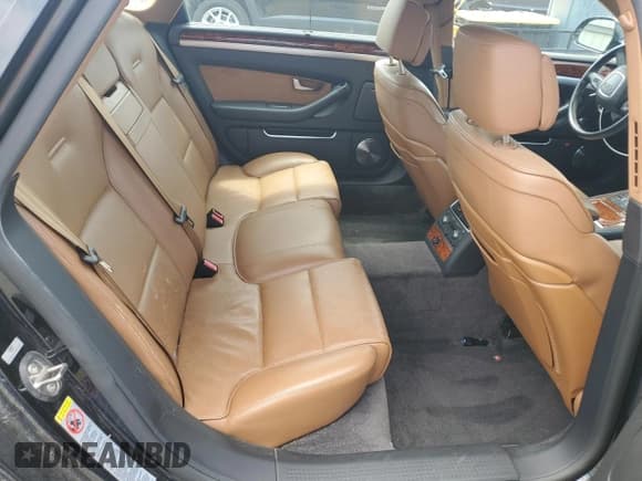 ✅ 2009 Audi A8 4.2L • VIN: WAUMV94E39N007647 • Лот: 65932865. Опубликован ранее на Copart с пробегом 103 107 миль. Бесплатный доступ к архиву аукционных продаж из США и подробный отчёт об истории автомобиля на DreamBid. Изображение 10.