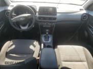 ✅ 2020 Hyundai Kona SE • VIN: KM8K12AAXLU538982 • Лот: 73891824. Опубликован ранее на Copart с пробегом 124 736 миль. Бесплатный доступ к архиву аукционных продаж из США и подробный отчёт об истории автомобиля на DreamBid. Изображение 8.