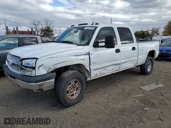 2004 Chevrolet Silverado 2500 LS с VIN 1GCGK23U74F207930, выставлен на аукционе Copart как лот 91037805 с пробегом 284 461 миль миль и Чистый • Clean title. История ставок и продаж доступна на DreamBid. Изображение 1.