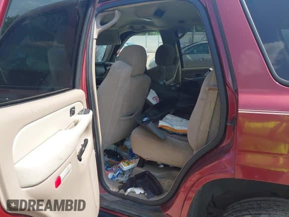 ✅ 2003 Chevrolet Tahoe LS • VIN: 1GNEC13V43R287246 • Lot: 42379731. Listed on IAAI with Not provided. Free auction sales archive from the USA and detailed vehicle history report at DreamBid. Image 8.