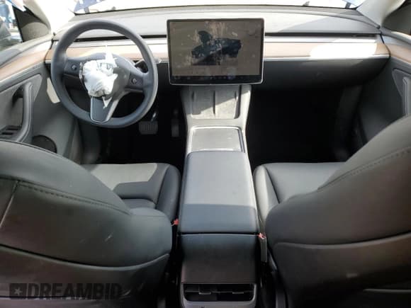 ✅ 2023 Tesla Model Y Long Range • VIN: 7SAYGDEE2PA112188 • Лот: 93756395. Опубликован ранее на Copart с пробегом 29 448 миль. Бесплатный доступ к архиву аукционных продаж из США и подробный отчёт об истории автомобиля на DreamBid. Изображение 8.