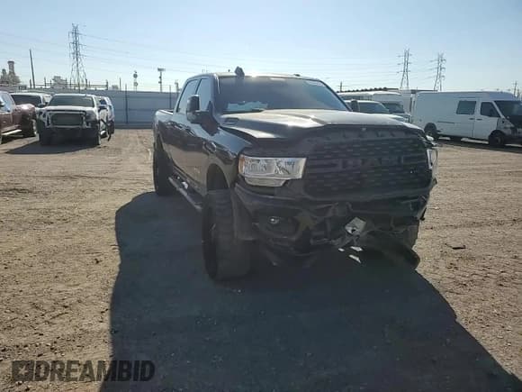 ✅ 2024 Ram 2500 Big Horn • VIN: 3C6UR5DL0RG252680 • Lot: 80583425. Wystawiony na Copart z przebiegiem 35 734 mil. Bezpłatny archiwum sprzedaży aukcyjnych z USA i szczegółowy raport historii pojazdu na DreamBid. Zdjęcie 13.