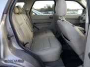 ✅ 2008 Ford Escape XLT • VIN: 1FMCU93148KB35794 • Lot: 91590575. Wystawiony na Copart z przebiegiem 163 888 mil. Bezpłatny archiwum sprzedaży aukcyjnych z USA i szczegółowy raport historii pojazdu na DreamBid. Zdjęcie 10.