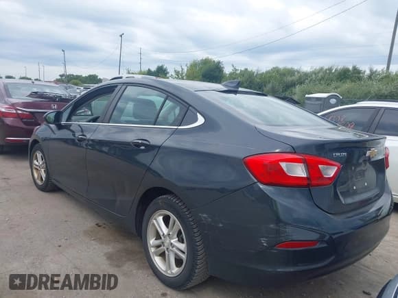 ✅ 2018 Chevrolet Cruze LT • VIN: 1G1BE5SM3J7154193 • Лот: 43103768. Опубликован ранее на IAAI с пробегом 56 871 миль. Бесплатный доступ к архиву аукционных продаж из США и подробный отчёт об истории автомобиля на DreamBid. Изображение 3.