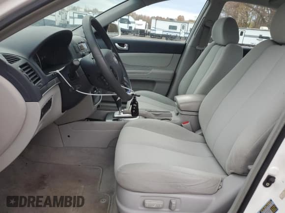 ✅ 2008 Hyundai Sonata GLS • VIN: 5NPET46C38H297818 • Лот: 79022624. Опубликован ранее на Copart с пробегом 43 110 миль. Бесплатный доступ к архиву аукционных продаж из США и подробный отчёт об истории автомобиля на DreamBid. Изображение 7.