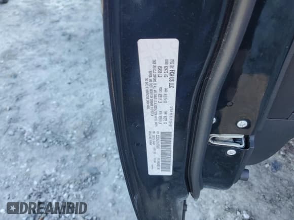 ✅ 2019 Dodge Charger Scat Pack • VIN: 2C3CDXGJ1KH530683 • Lot: 89889355. Wystawiony na Copart z przebiegiem 73 593 mil. Bezpłatny archiwum sprzedaży aukcyjnych z USA i szczegółowy raport historii pojazdu na DreamBid. Zdjęcie 12.