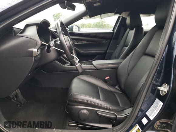 ✅ 2021 Mazda 3 Select • VIN: JM1BPBKL3M1314166 • Лот: 61509315. Опубликован ранее на Copart с пробегом 88 462 миль. Бесплатный доступ к архиву аукционных продаж из США и подробный отчёт об истории автомобиля на DreamBid. Изображение 7.