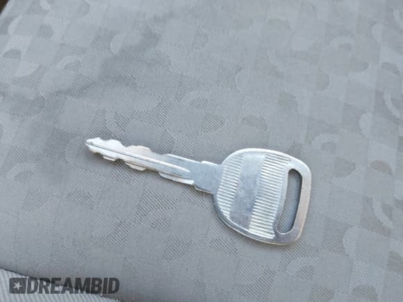 ✅ 2006 Saturn VUE • VIN: 5GZCZ33D06S825583 • Лот: 43695656. Опубликован ранее на IAAI с пробегом 222 621 миль. Бесплатный доступ к архиву аукционных продаж из США и подробный отчёт об истории автомобиля на DreamBid. Изображение 11.