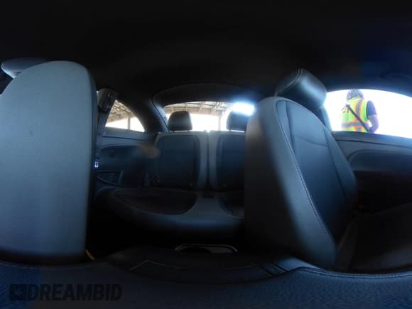 ✅ 2015 Volkswagen Beetle Fleet Edition • VIN: 3VWF17AT8FM610580 • Lot: 42282020. Listed on IAAI with 190,352 mi. Free auction sales archive from the USA and detailed vehicle history report at DreamBid. Image 19.