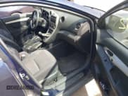 ✅ 2009 Pontiac Vibe 1SA • VIN: 5Y2SL67899Z470227 • Lot: 43122582. Wystawiony na IAAI z przebiegiem 205 975 mil. Bezpłatny archiwum sprzedaży aukcyjnych z USA i szczegółowy raport historii pojazdu na DreamBid. Zdjęcie 5.