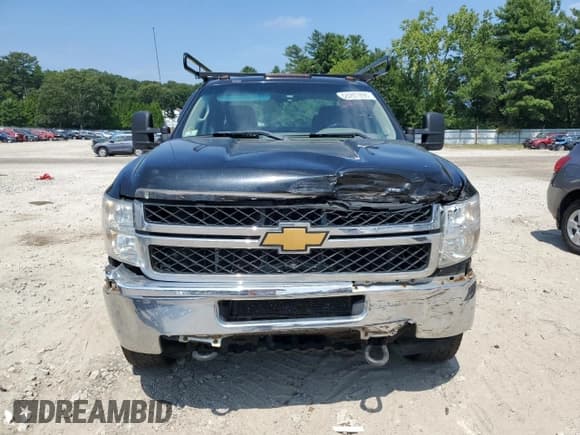 ✅ 2012 Chevrolet Silverado 1500 • VIN: 1GB5CZCG2CZ171198 • Lot: 68287895. Wystawiony na Copart z przebiegiem 246 684 mil. Bezpłatny archiwum sprzedaży aukcyjnych z USA i szczegółowy raport historii pojazdu na DreamBid. Zdjęcie 5.