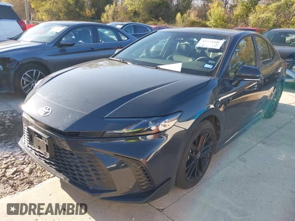 ✅ 2025 Toyota Camry LE • VIN: 4T1DAACK5SU567426 • Lot: 43774201. Wystawiony na IAAI z przebiegiem 30 931 mil. Bezpłatny archiwum sprzedaży aukcyjnych z USA i szczegółowy raport historii pojazdu na DreamBid. Zdjęcie 17.